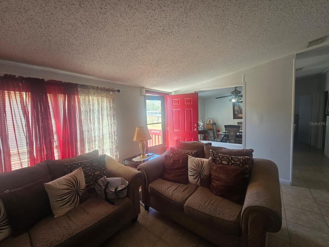 Listing Photo 11