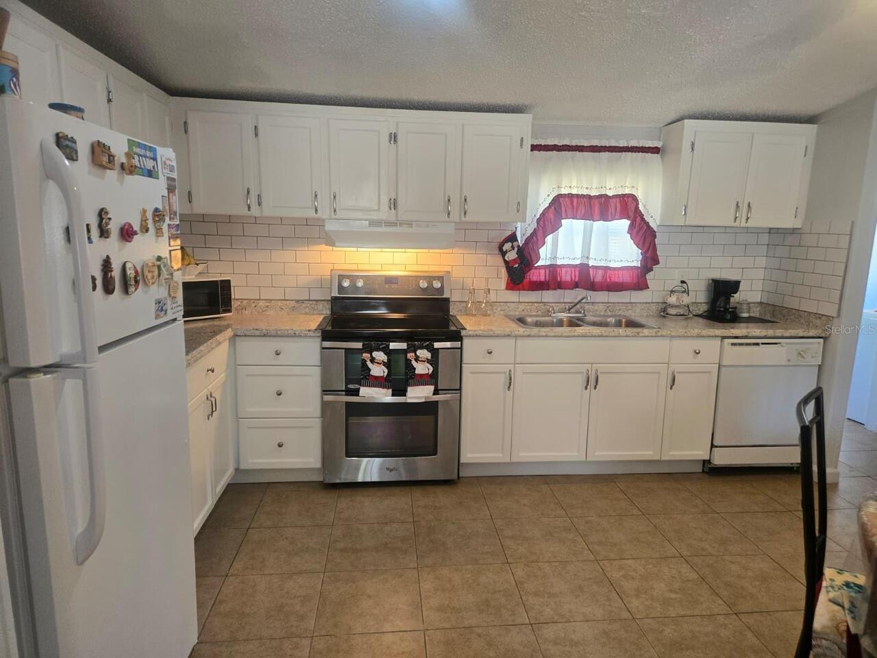 Listing Photo 18