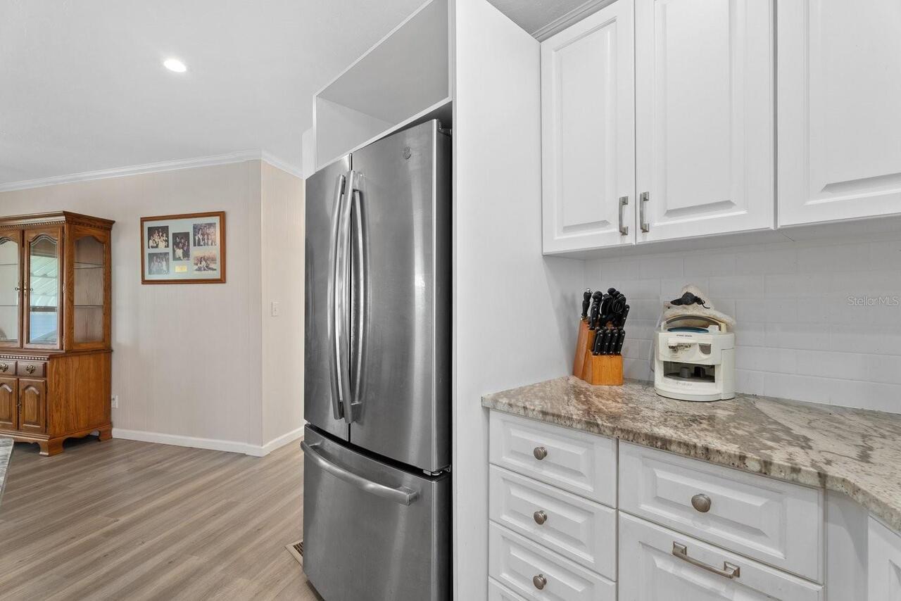 Listing Photo 10