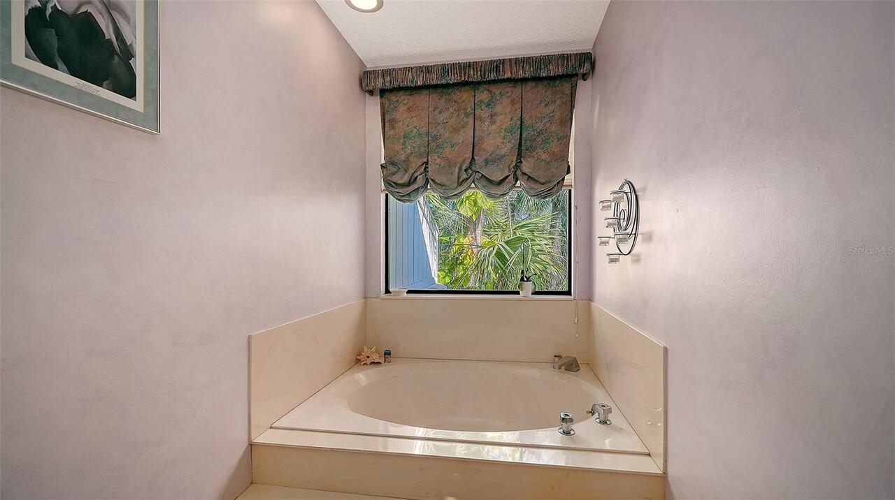 Listing Photo 26