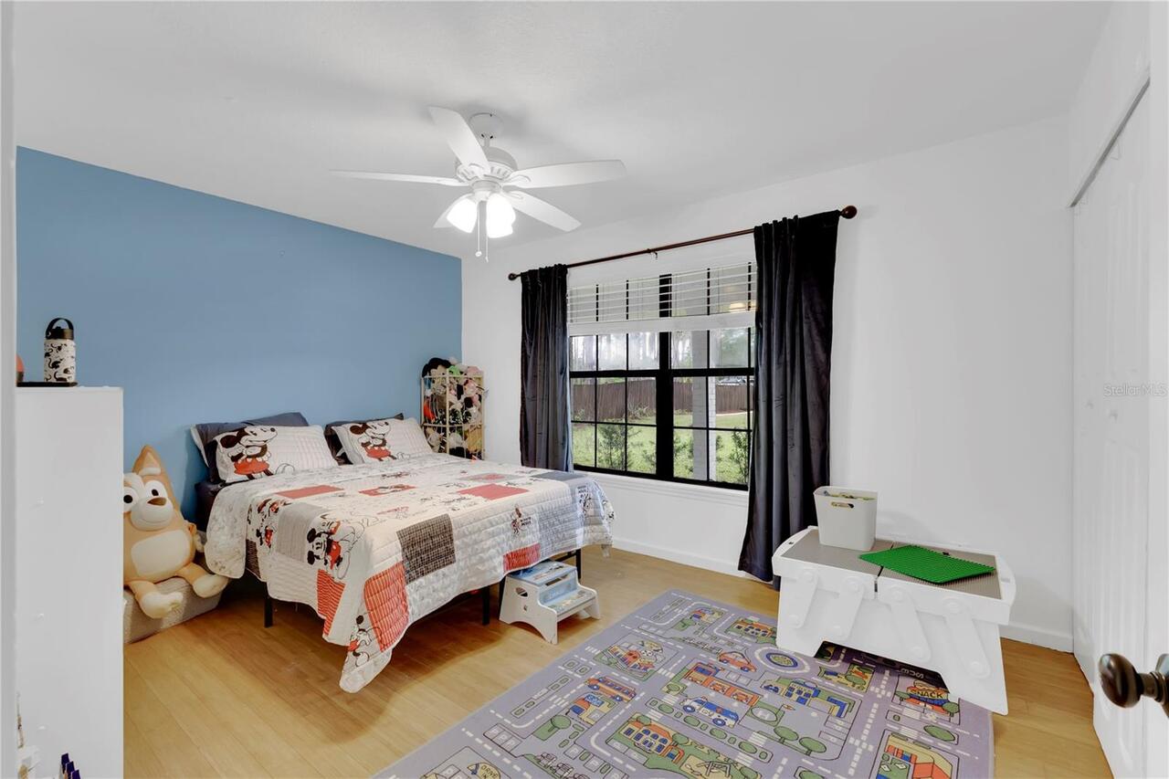 Listing Photo 14
