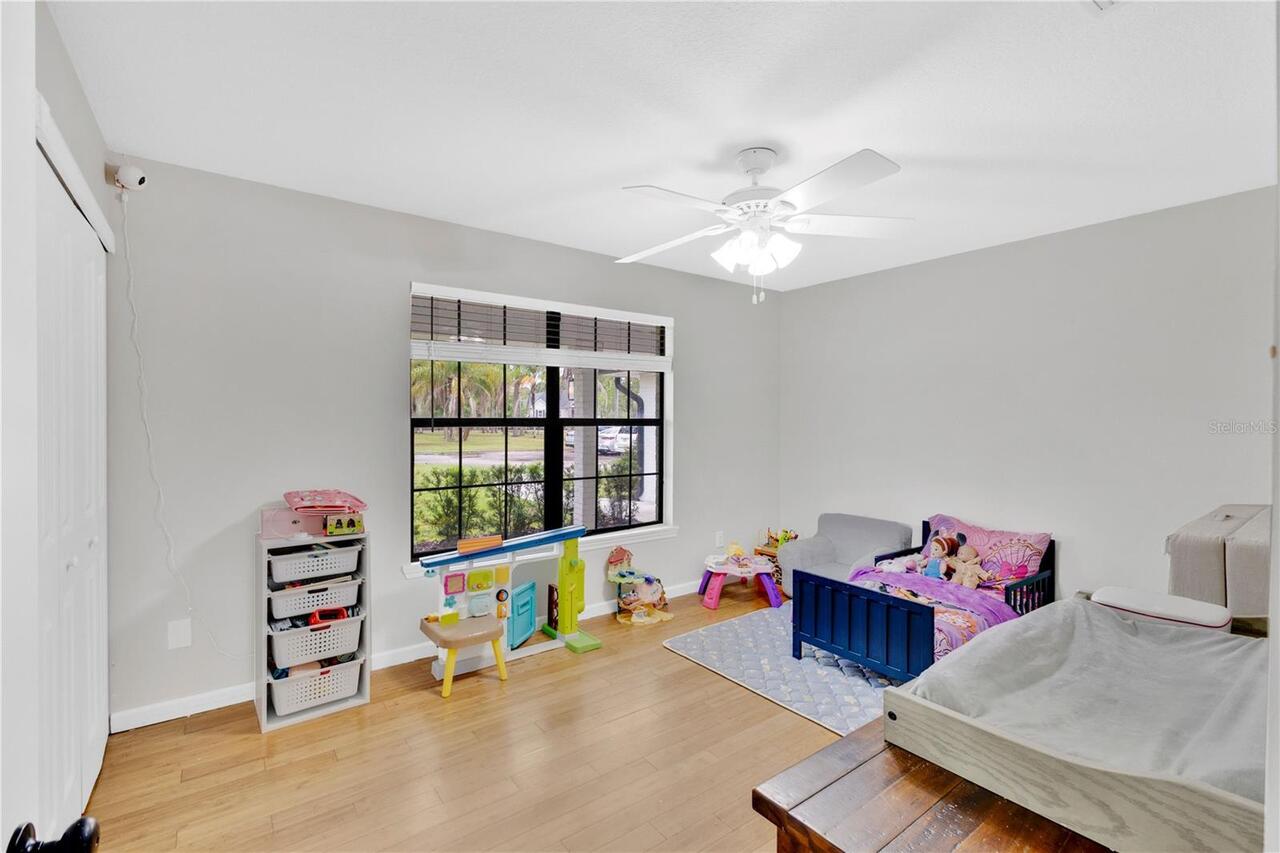 Listing Photo 16