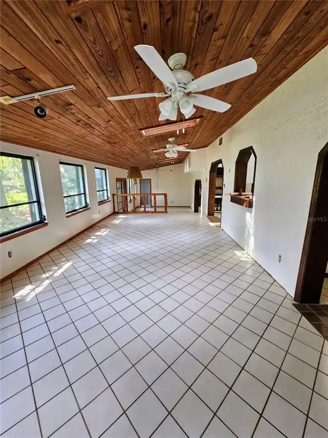 Listing Photo 32