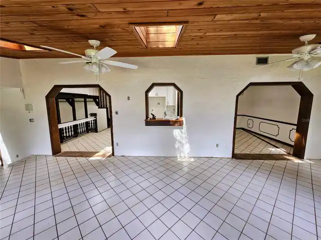 Listing Photo 33