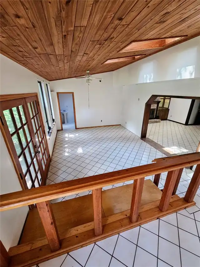 Listing Photo 34