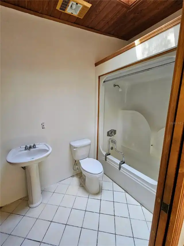 Listing Photo 36