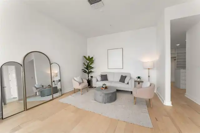Listing Photo 19