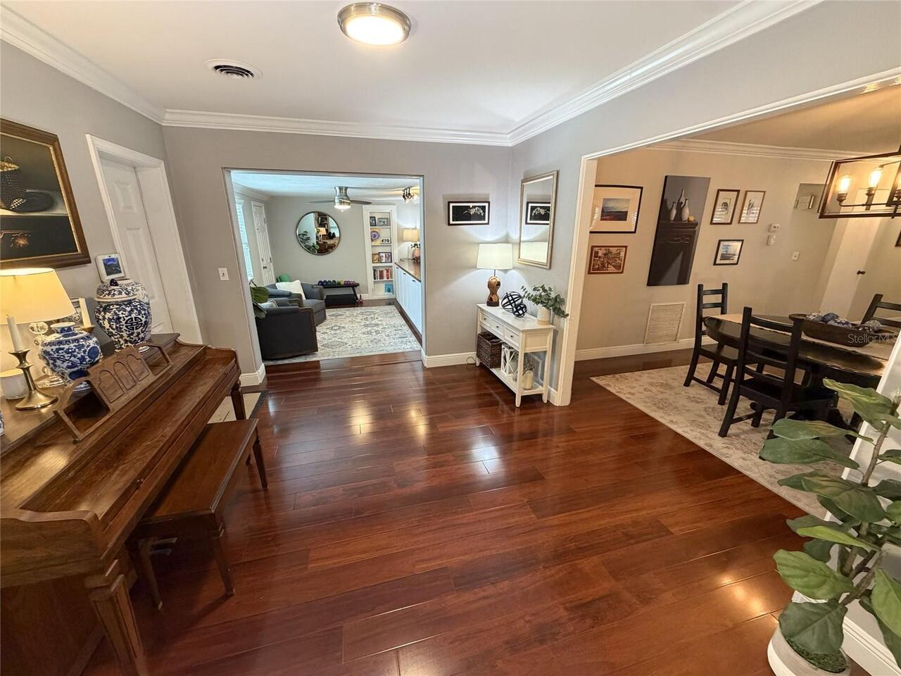 Listing Photo 12