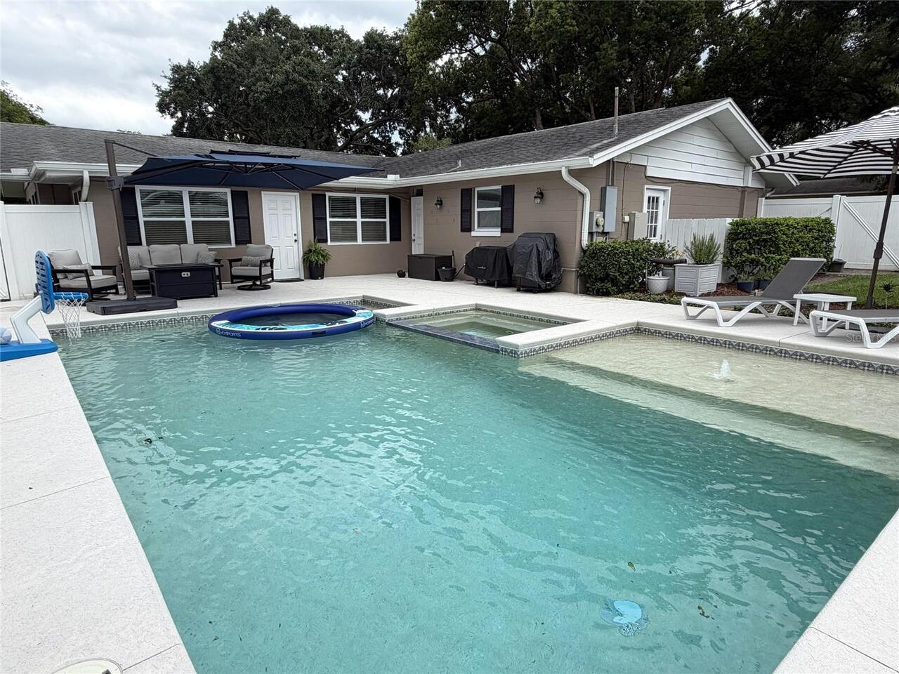 Listing Photo 34