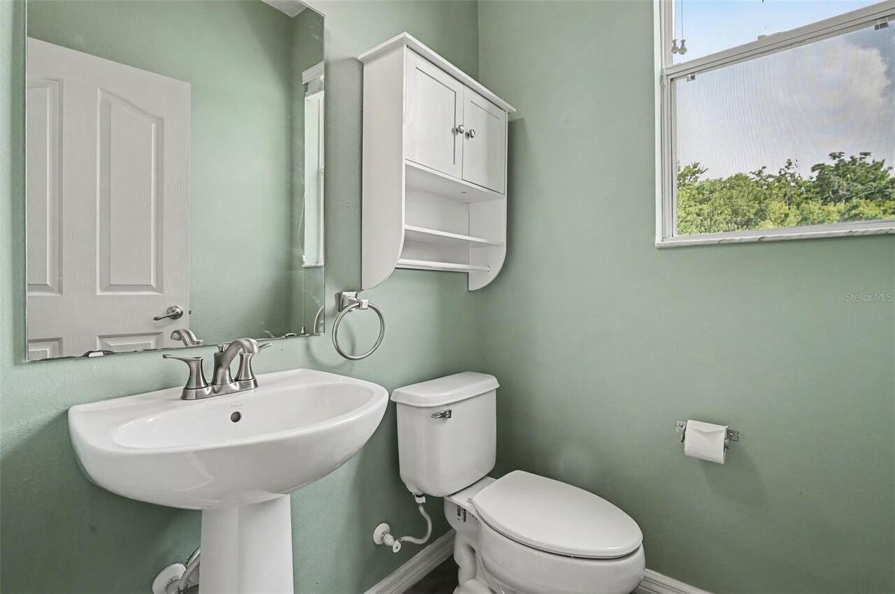 Listing Photo 9