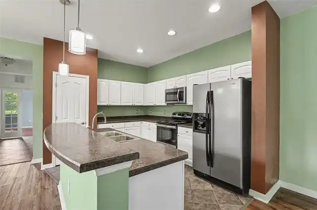 Listing Photo 6