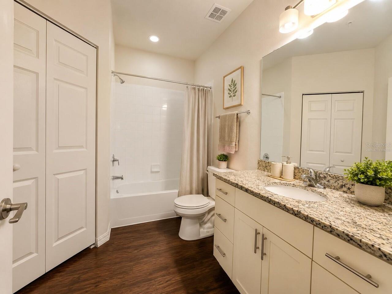 Listing Photo 10