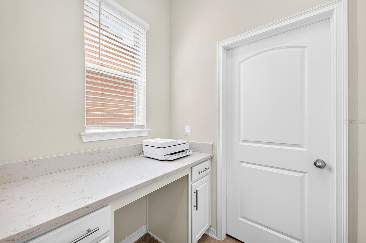 Listing Photo 12