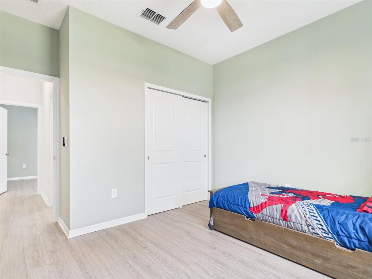 Listing Photo 14