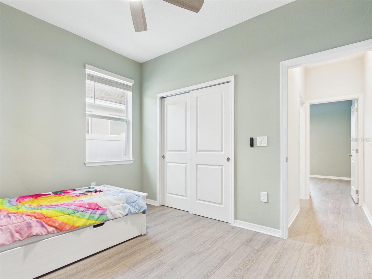 Listing Photo 16
