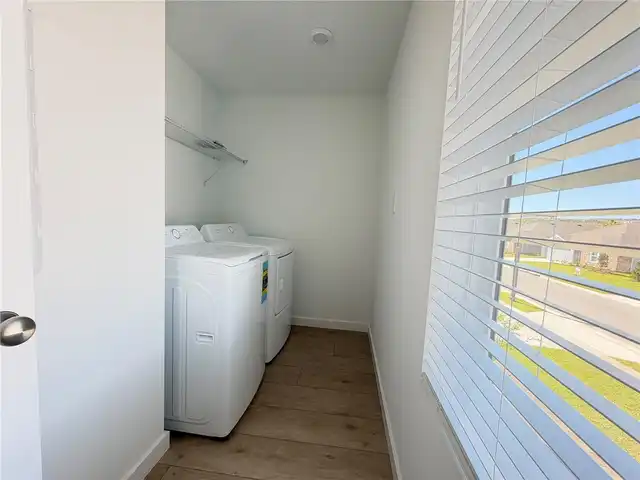 Listing Photo 17