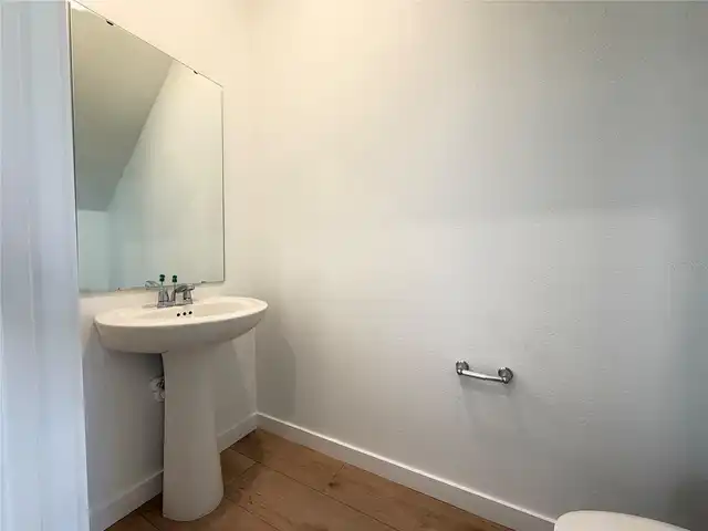 Listing Photo 18