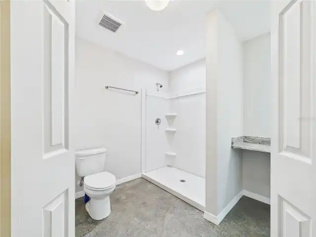 Listing Photo 17