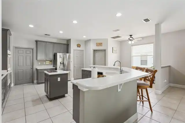 Listing Photo 18