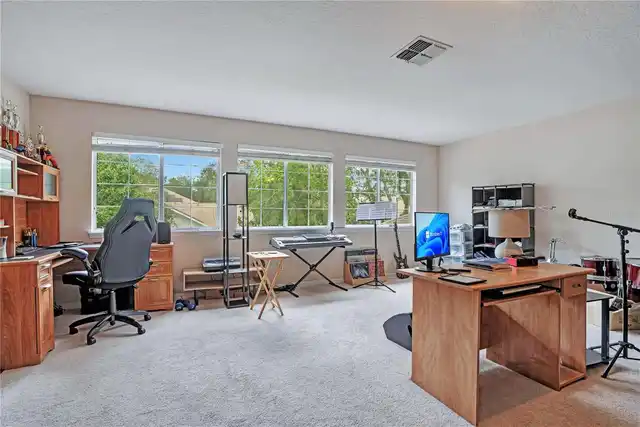 Listing Photo 33
