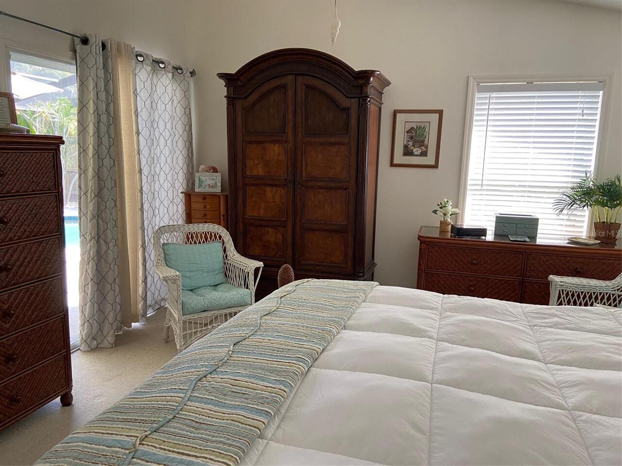 Listing Photo 8