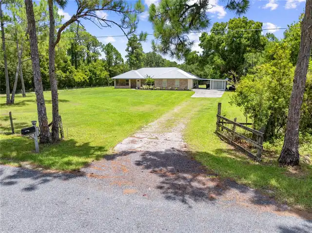 Listing Photo 9
