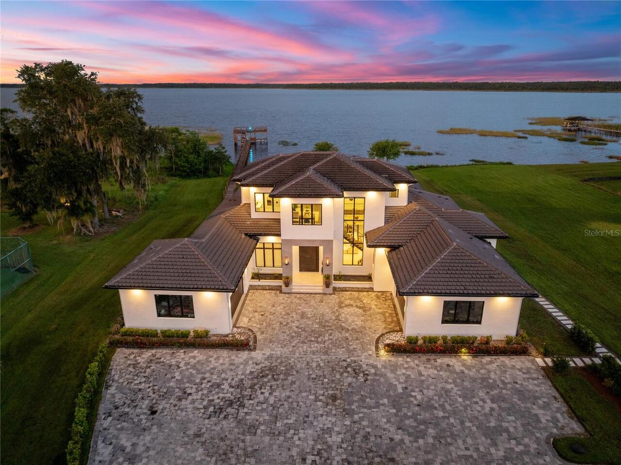 6BR, Home, 5BA, $6,995,000
Read More