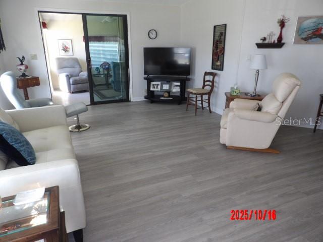 Listing Photo 8