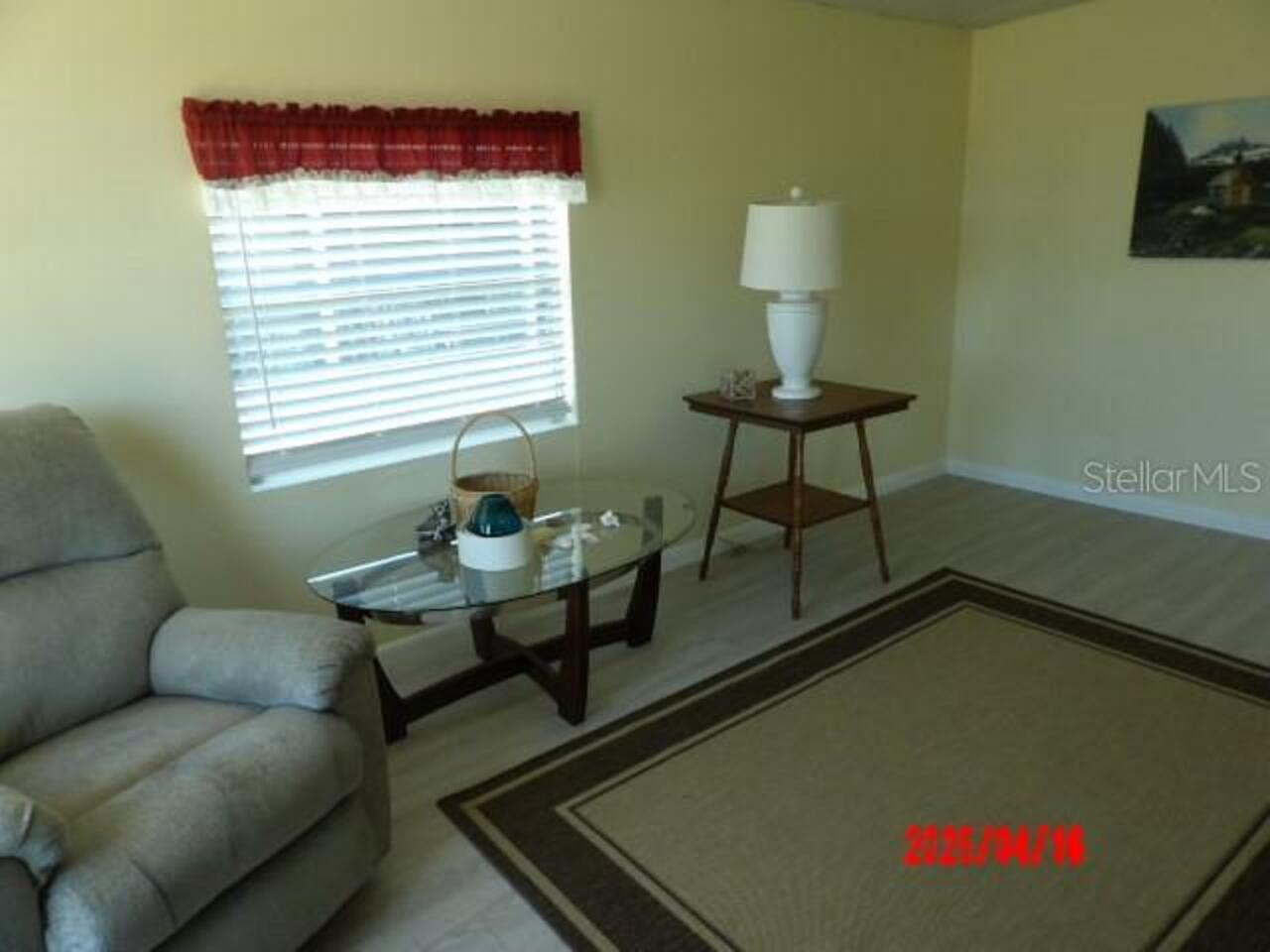 Listing Photo 11
