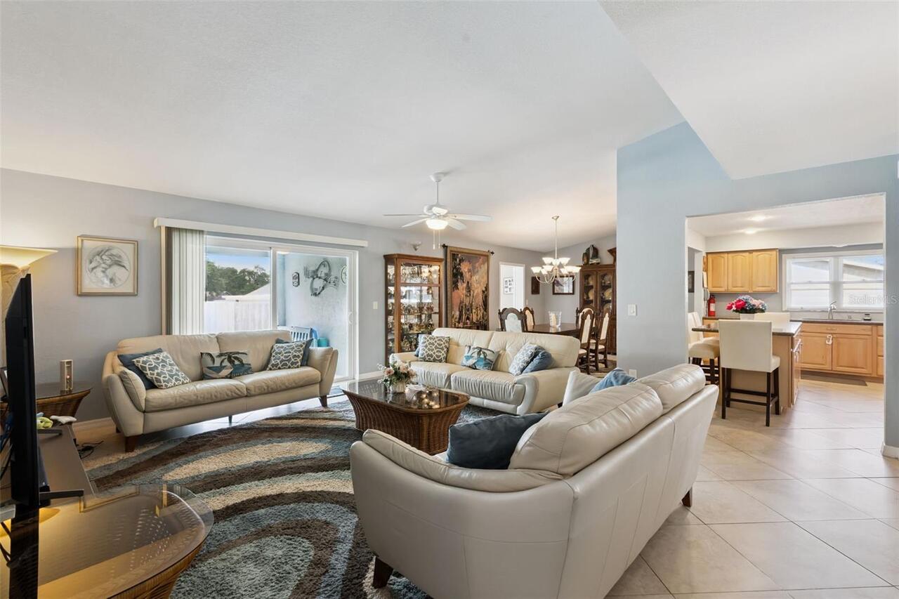 Listing Photo 11