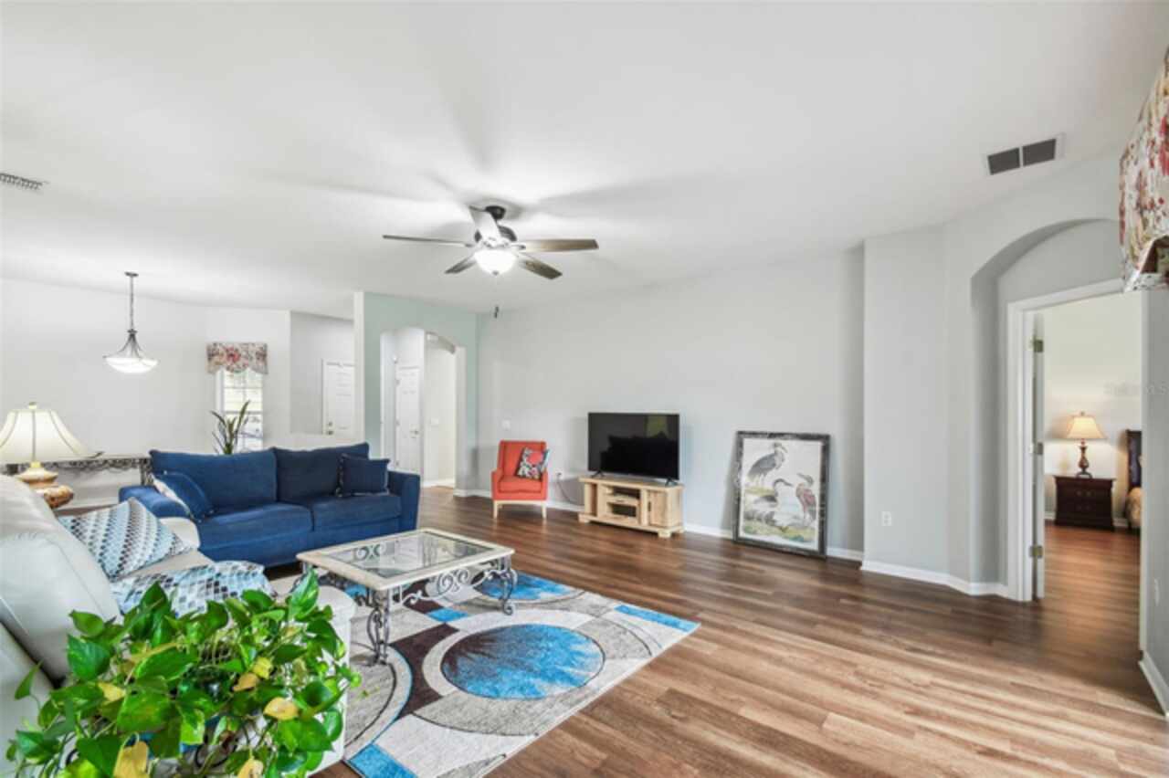 Listing Photo 7