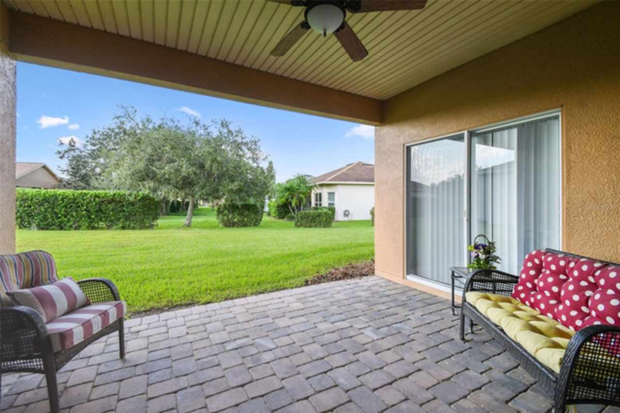Listing Photo 12