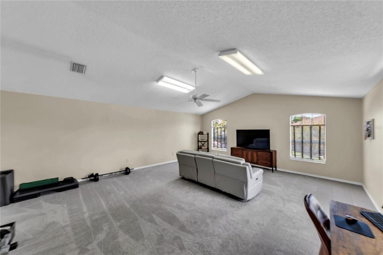 Listing Photo 33