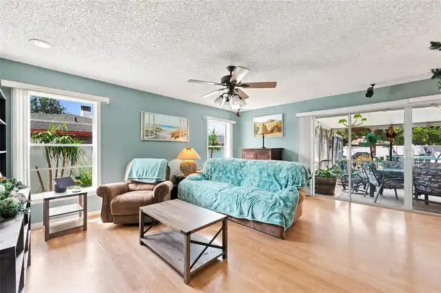 Listing Photo 16