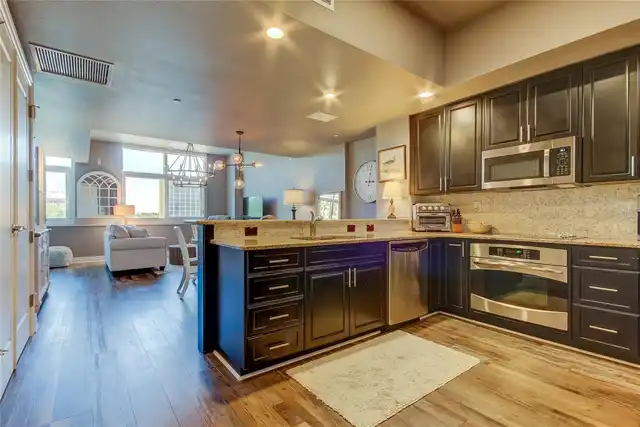 Listing Photo 15