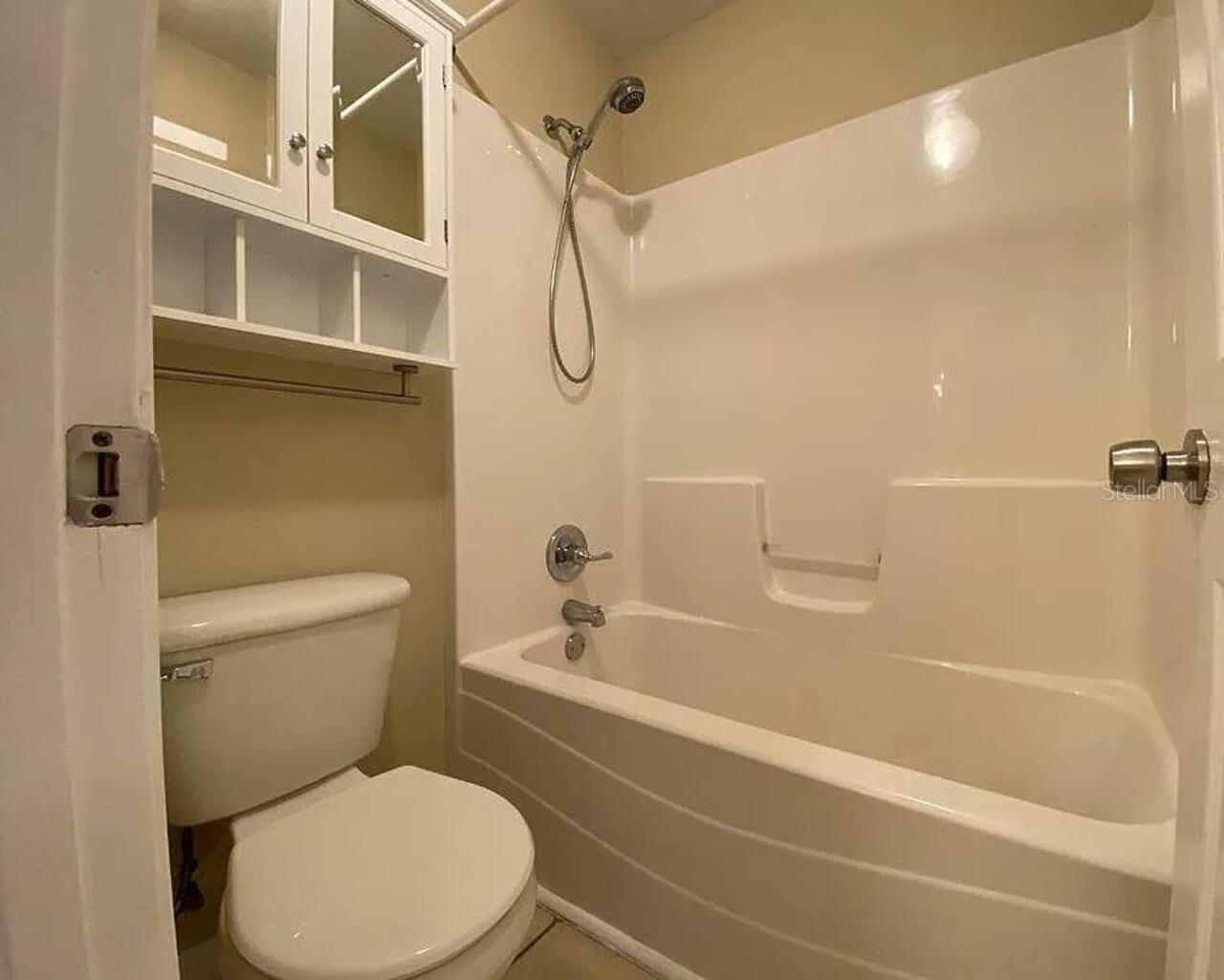 Listing Photo 12
