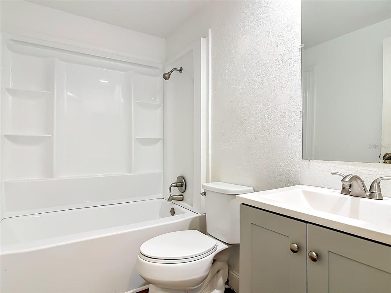 Listing Photo 11