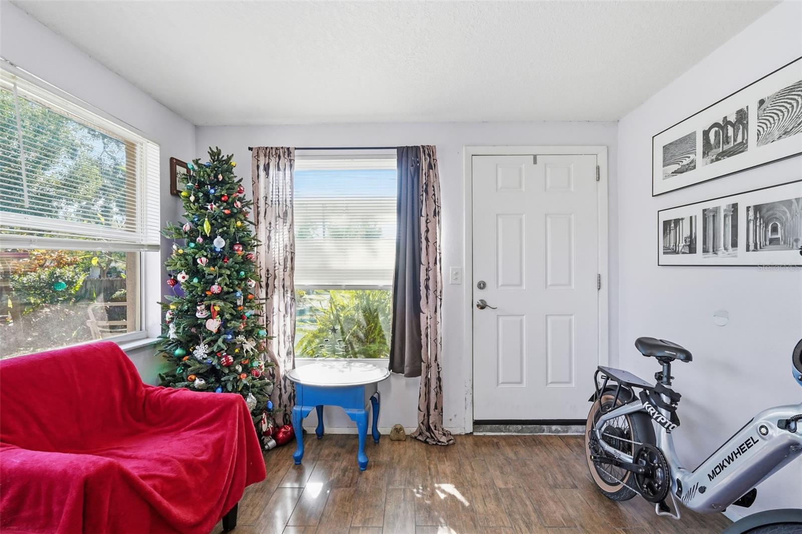 Listing Photo 9