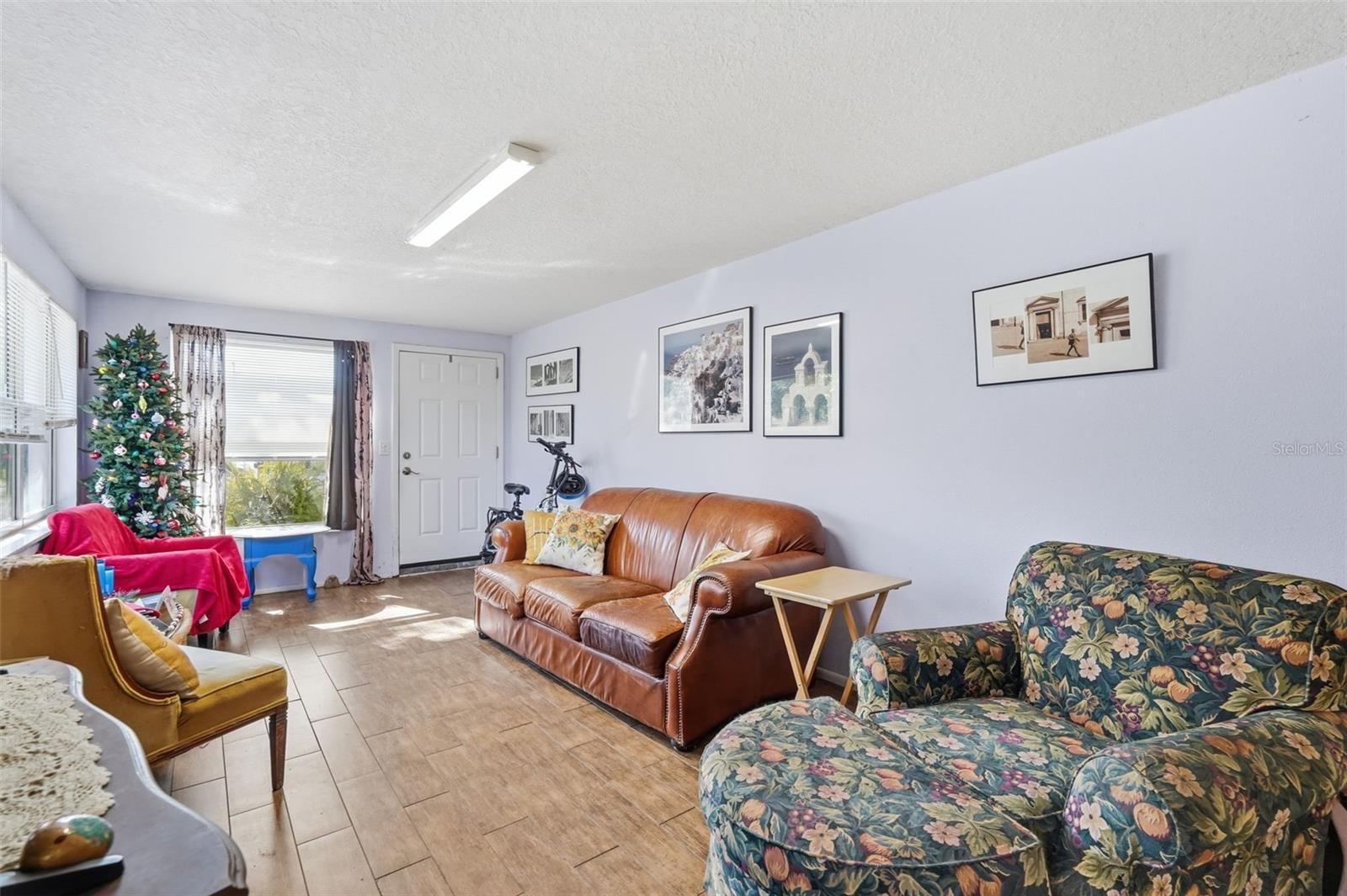 Listing Photo 10