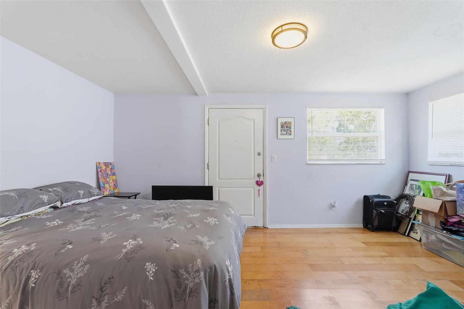 Listing Photo 16