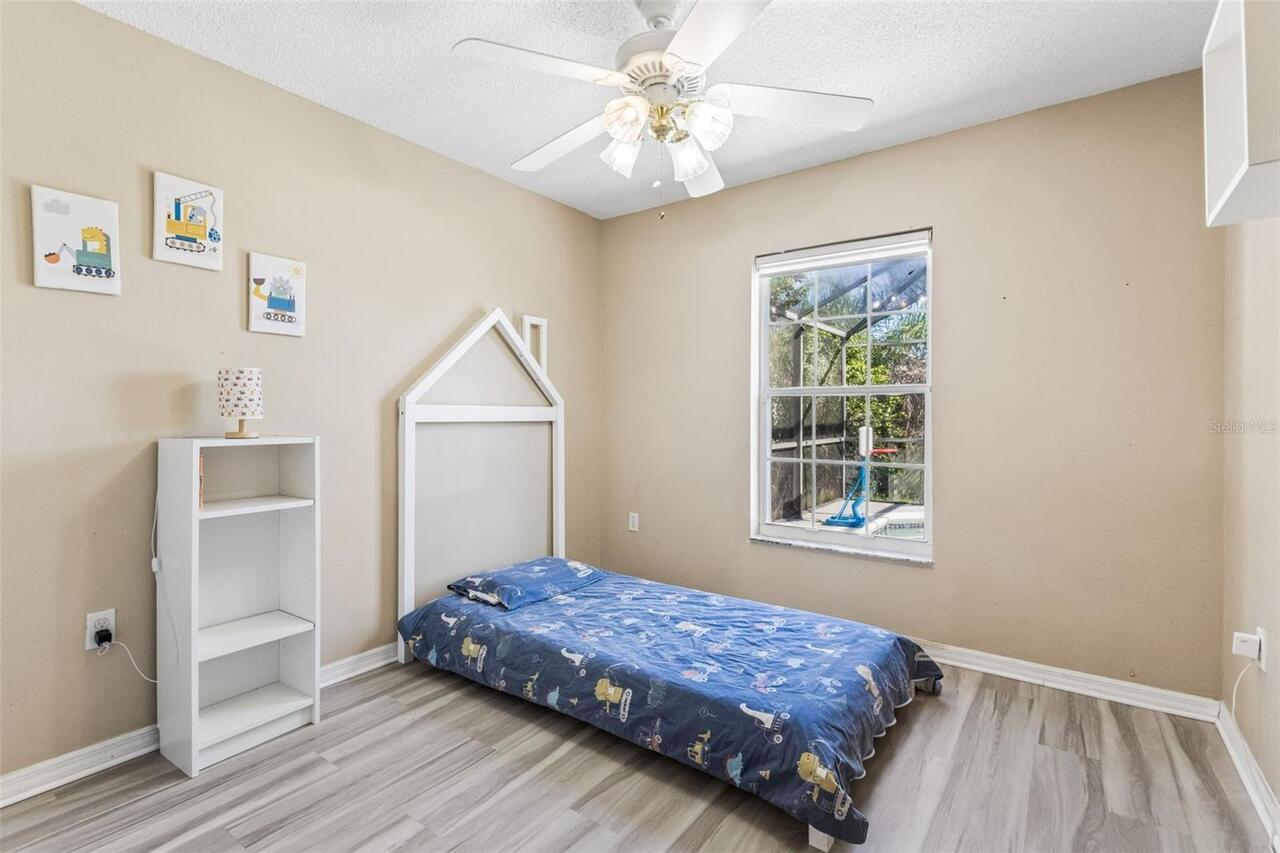 Listing Photo 14