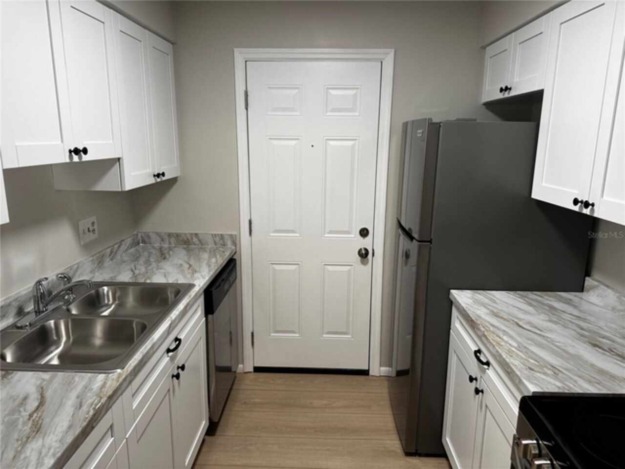 Listing Photo 6