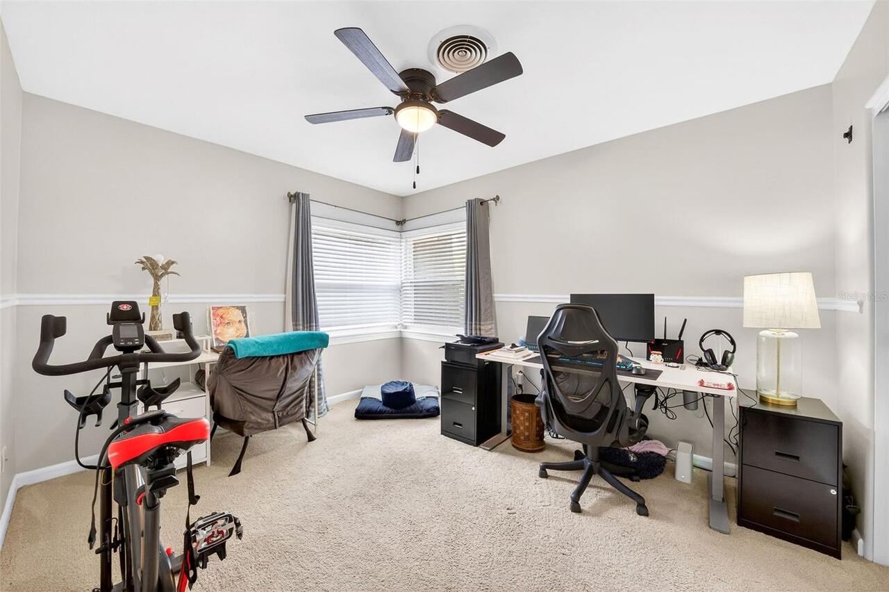 Listing Photo 12