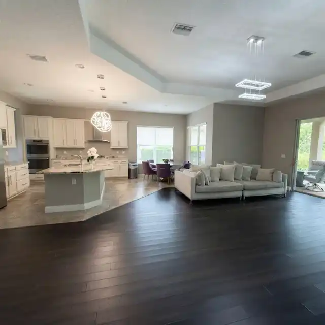 Listing Photo 11