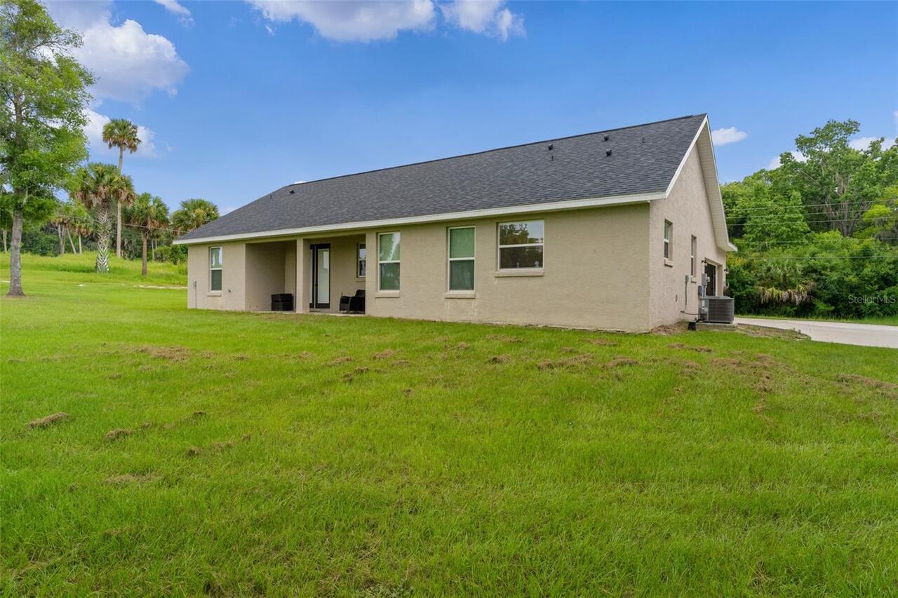 Listing Photo 8