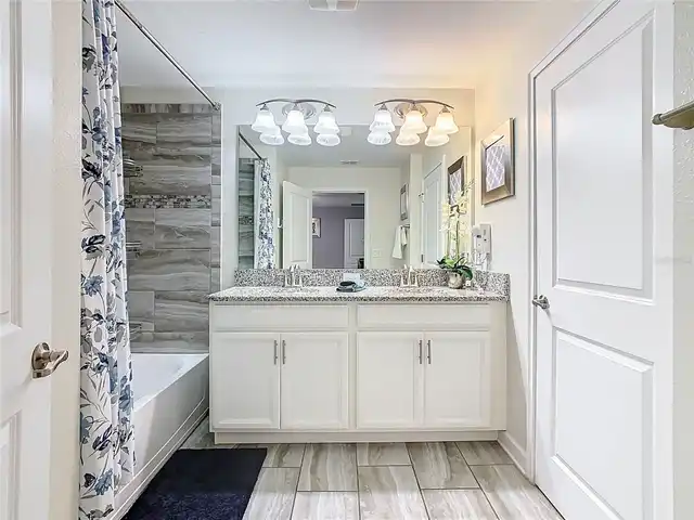 Listing Photo 17