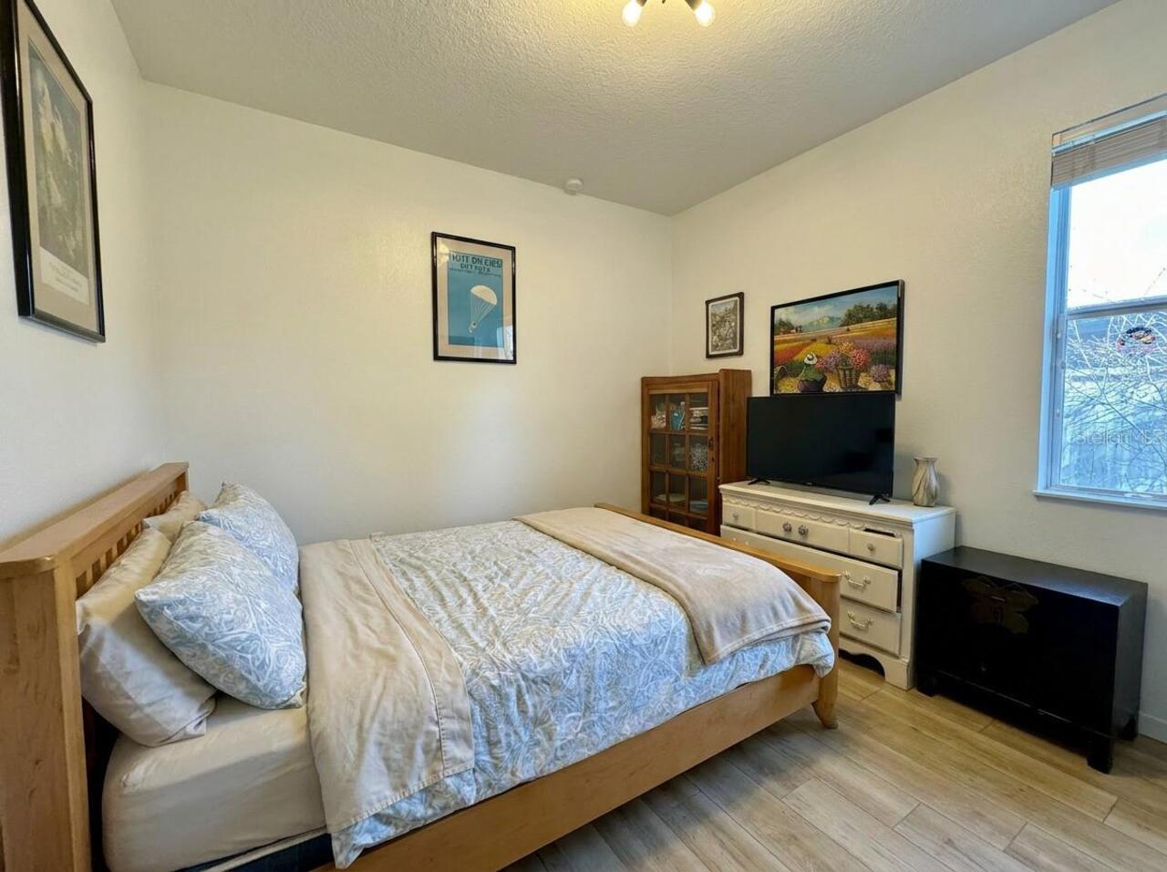 Listing Photo 15