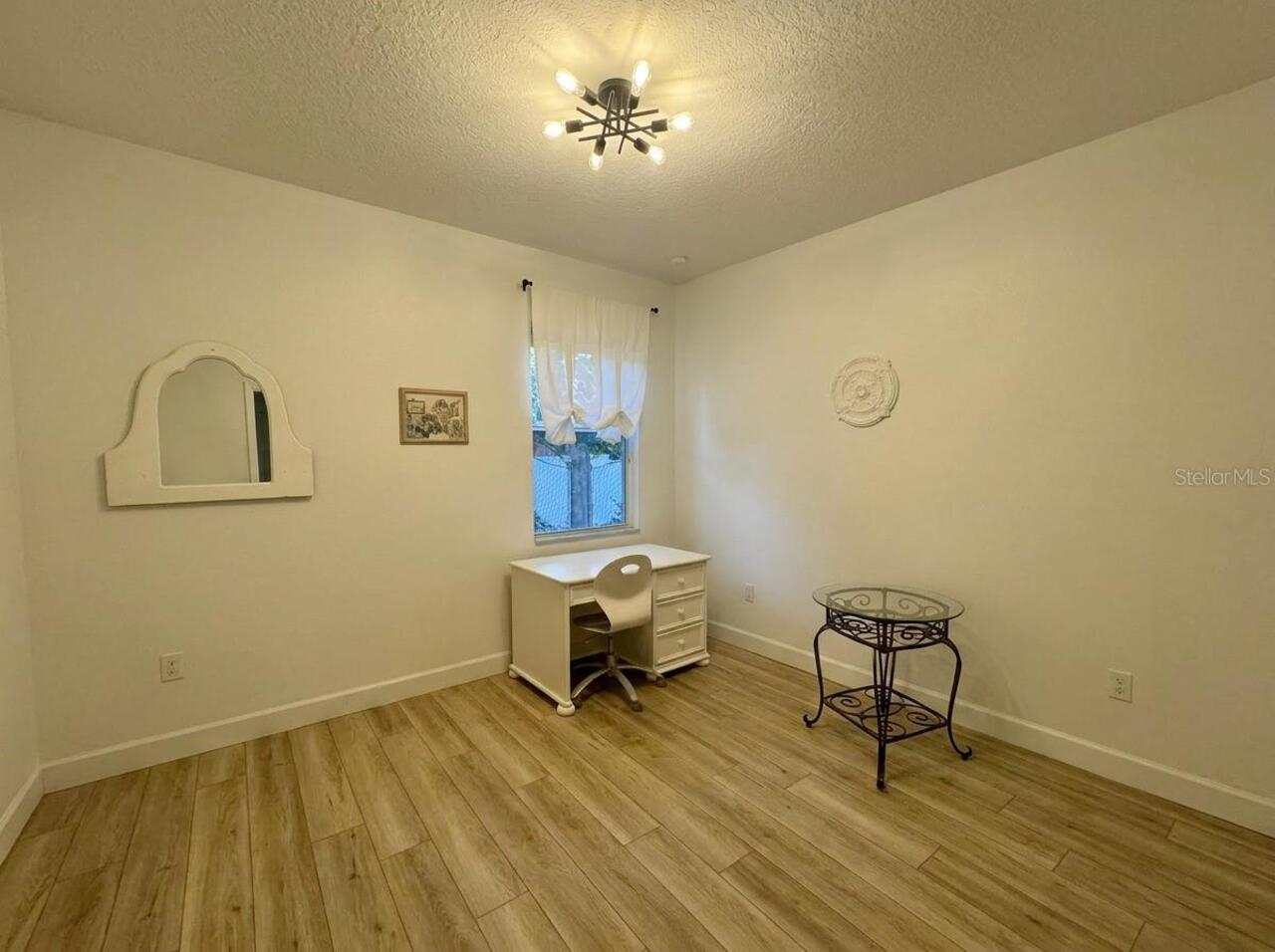 Listing Photo 19