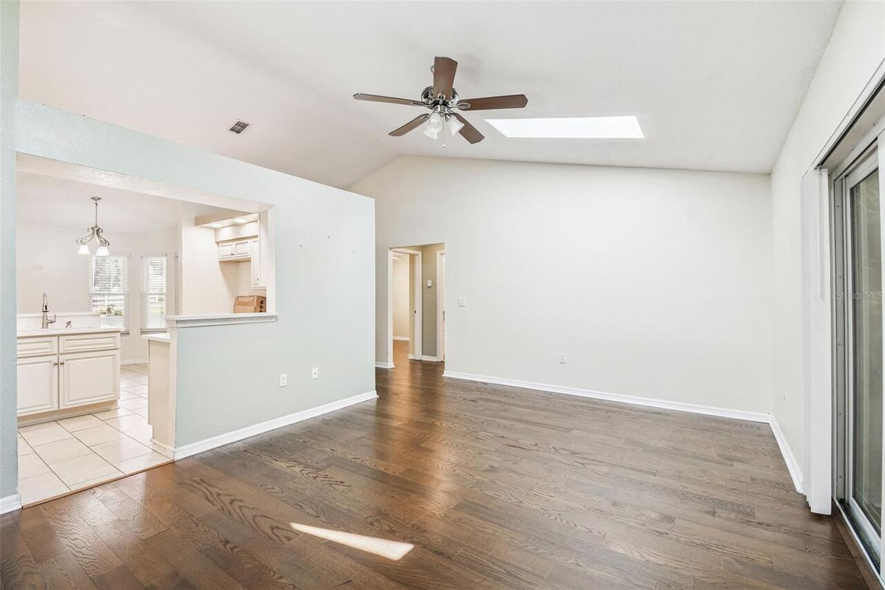 Listing Photo 7