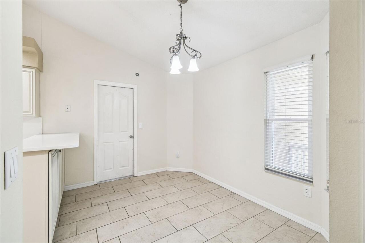 Listing Photo 16